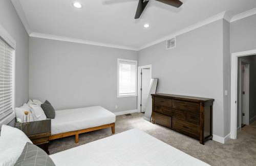 Mount Auburn Casa | Cincy Comfort Retreat
