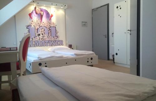 Zirndorf Hotel | CineHotel Maroni