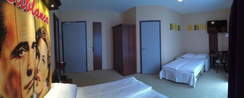 Zirndorf Hotel | CineHotel Maroni