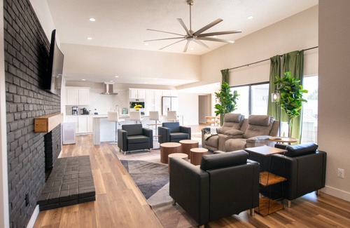 Glendale Casa | CineLuxe Retreat by HomeSlice Stays
