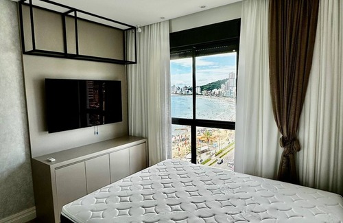 Centro Apartamento | Cinema view in Itapema with 3 suites