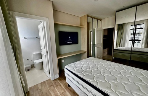Centro Apartamento | Cinema view in Itapema with 3 suites