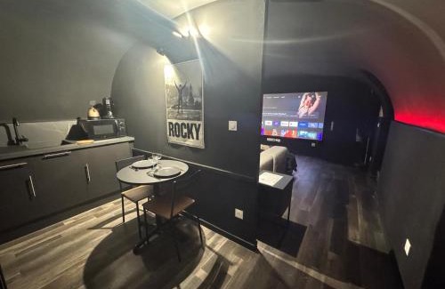 Arras Apartamento | CinemaRoom - Netflix -Hyper Centre