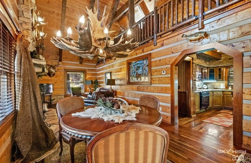 Eureka Springs Cabina | Cinnamon Valley - 'La Elk Lodge'