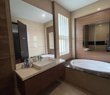 Sukajadi Casa | Cipedes Mansion