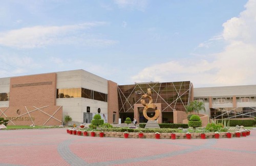 Faisalabad Hotel | Circle Club Faisalabad