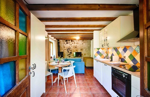 Sales de Llierca Apartamento | Apartamento Cirerer (2-4 pax)