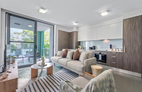 New Farm Apartamento | Cirque Boutique Apartments - Hosted by Coastal Letting Co.