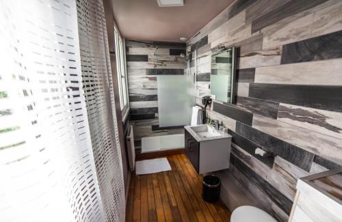 Bethune Hotel | Cit'Hotel B Hotel Brasserie