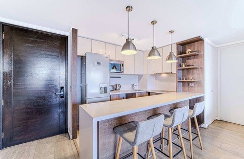 Apoquindo Apartamento | Citadel View 2BR Balcony & Parking