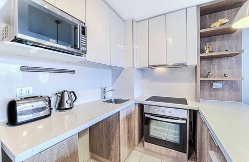Apoquindo Apartamento | Citadel View 2BR Balcony & Parking