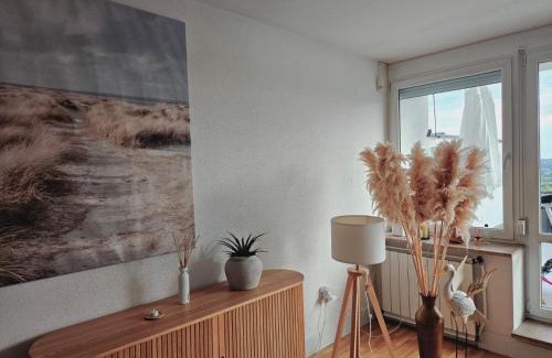 Gellert Hill Apartamento | Citadella View Point apartment with Huge Balcony for 6 ppl, free Parking, AC