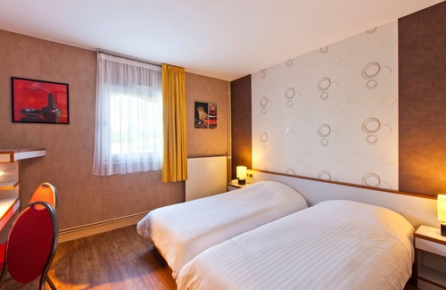 Magny-Cours Hotel | Citotel Du Circuit