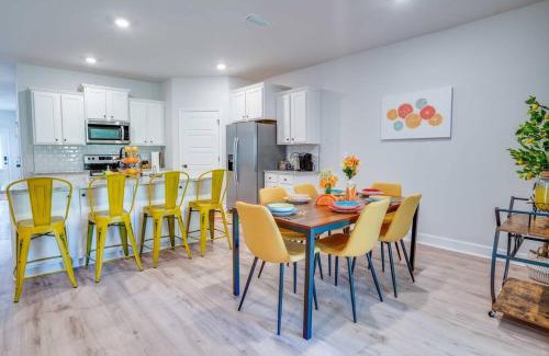 Tallahassee Casa | Citrus Cottage: Comfy - Hwy 10 - Peaceful Retreat