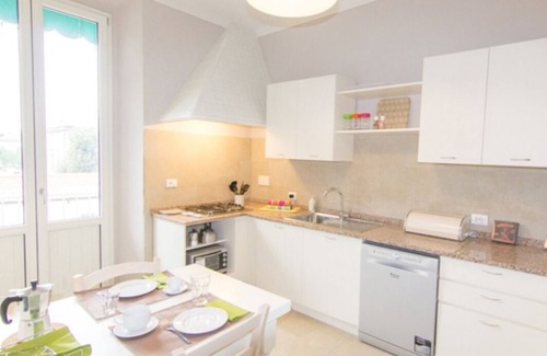 Santa Maria Novella Apartamento | Cittadella 5 - Tres Habitaciones Piso, Capacidad 8