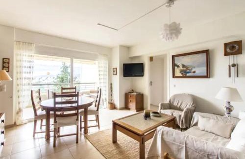 Amarousion Apartamento | City apartment Mall center