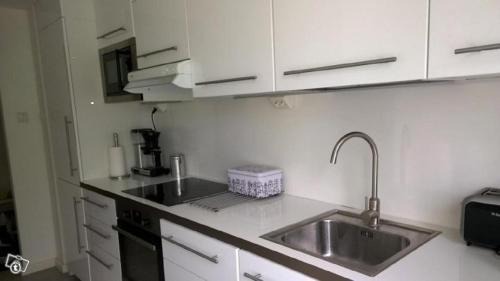 Kuopio Apartamento | City Apartment Snellmaninkatu 22 A, yksityinen pistokkeellinen paikoitus sisältyy hintaan