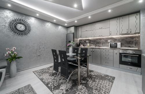 Lyaskovo Apartamento | City Apartments - a brand new luxury & comfy.
