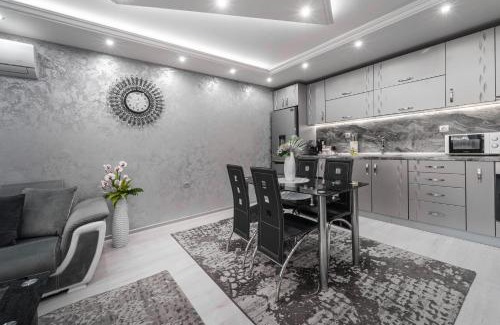 Lyaskovo Apartamento | City Apartments - a brand new luxury & comfy.