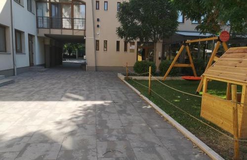 Dabas Apartamento | City Apartments Dabas