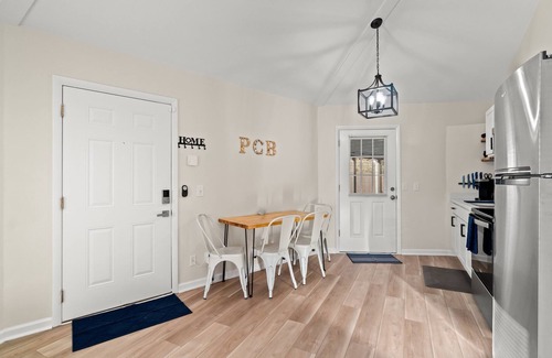 Holiday Beach Casa | City Beach Bungalows-WALK TO BEACH
