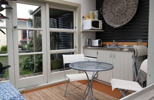 New Plymouth Cabaña | City Cabin