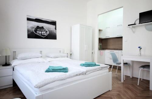 Prague 6 Apartamento | City Castle Aparthotel