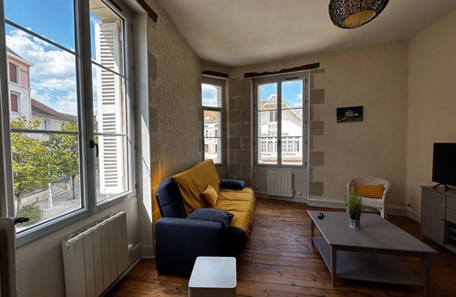 La Roche-Posay Apartamento | Apartamento T2 céntrico en La Roche-Posay, ideal para 4 personas, admite mascotas