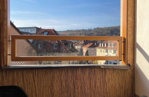 Sanderau Apartamento | Apartamento cercano al centro con logia y aparcamiento.