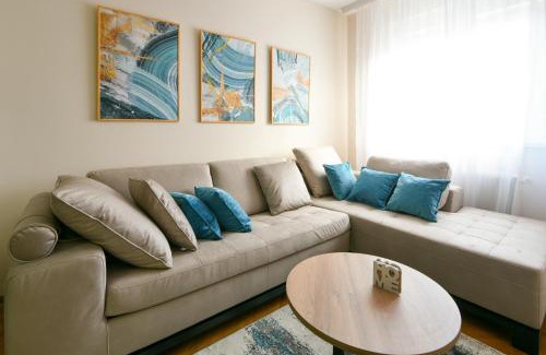 Uzice Apartamento | City Center Apartment Uzice