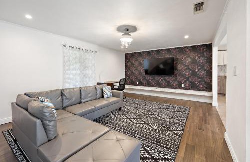 Nacogdoches Casa | City Center Charm: 5 Mins to SFA - Nacogdoches, Texas