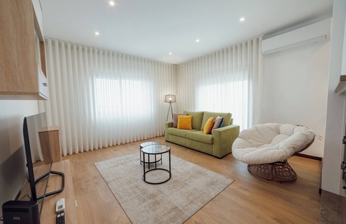 Uniao de Freguesias do Centro Apartamento | City Center Grand Apartment by Vacationy