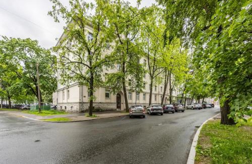 Kesklinn Apartamento | City center, High ceilings, 75m2 2BR Free parking