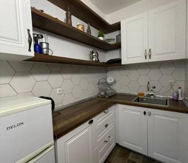 Mejë Apartamento | City Center Studio Apartment