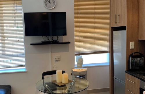 Cape Town City Centre Apartamento | City Centre 1 Bedroom Apartment next to ICC with Wifi and AC