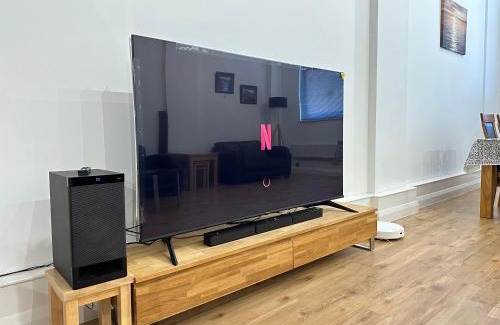 Nottingham City Centre Apartamento | City Centre 3 bedrooms apartment with parking