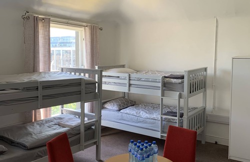 City Centre Dublin Cabina | City Centre Skyline - Private Room with shared bathrooms