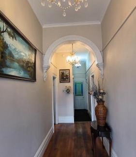 Christchurch City Centre Villa | City Centre Superior Villa 3 large Double bedrooms