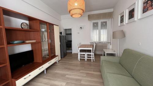 Cattolica Apartamento | City Centre w AC 5min Walk to Beach - Il Lupo Affitta