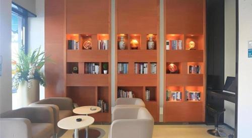 Zengcheng Hotel | City Comfort Inn Guangzhou Zengcheng Wanda Plaza Metro Station