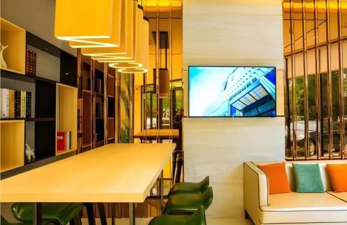 Babu District Hotel | City Comfort Inn Hezhou Avenue
