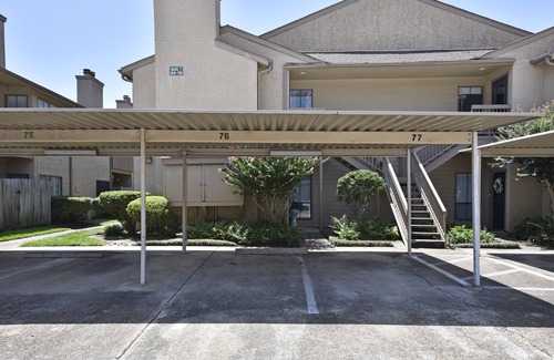 Garden Oaks Condominio | CITY CONDO