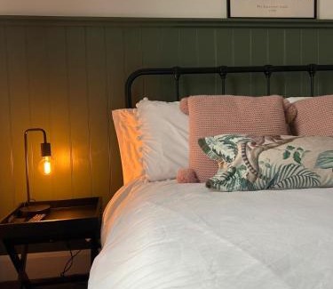 Lincoln Casa | City Cottage
