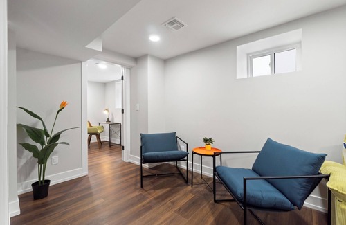 North Bergen Condominio | City Duplex Group Stay / Near NYC & Private Parking