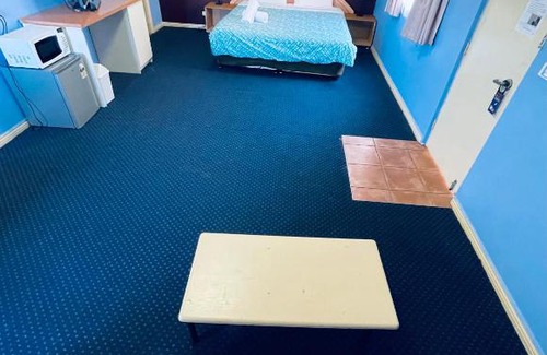 Abbotsford Hotel | City East Motel