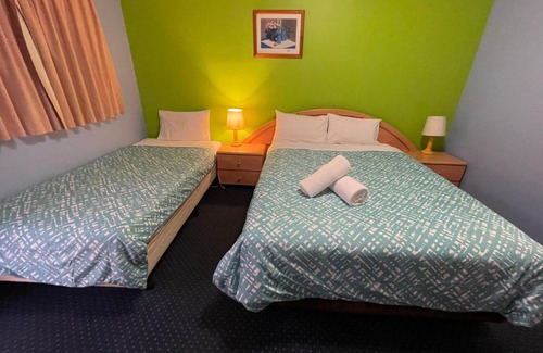 Abbotsford Hotel | City East Motel
