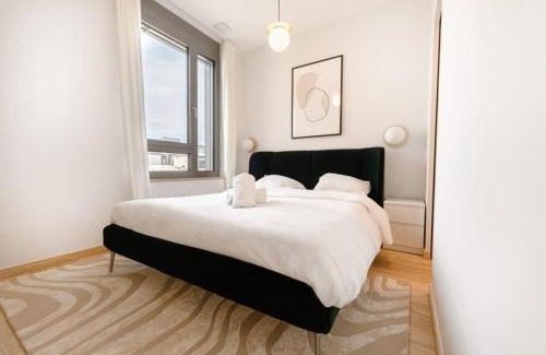 Ville Haute Apartamento | City Elegance in Historic Ville-Haute
