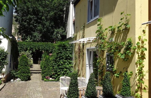 Outer Neustadt Apartamento | City-Ferienwohnungen-Dresden - zentral gelegen im Haus Louisenstrasse 11 - Dresden-Neustadt