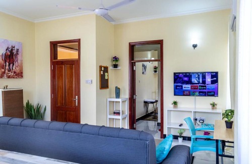 Dar es Salaam Apartamento | City Gem Near Tanzanite Bridge!