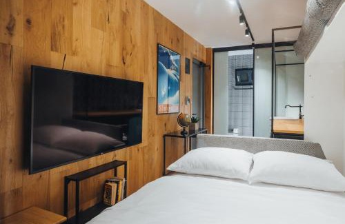 Siska District Otro | City Glamping by ONE66 Hotel